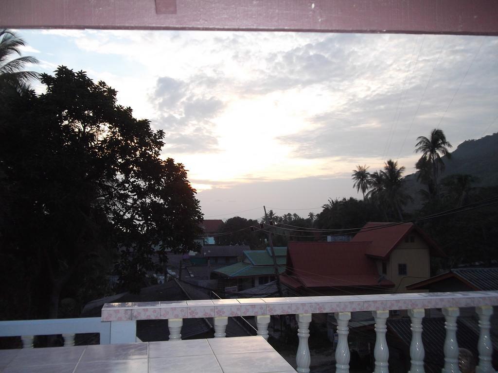 Sleep Tight Hostel At Koh Phangan Haad Rin Exterior photo