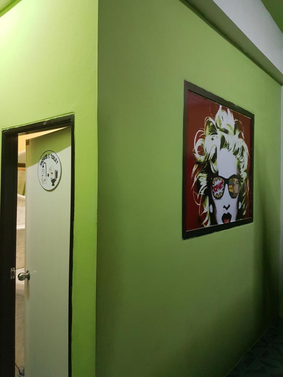 Sleep Tight Hostel At Koh Phangan Haad Rin Exterior photo